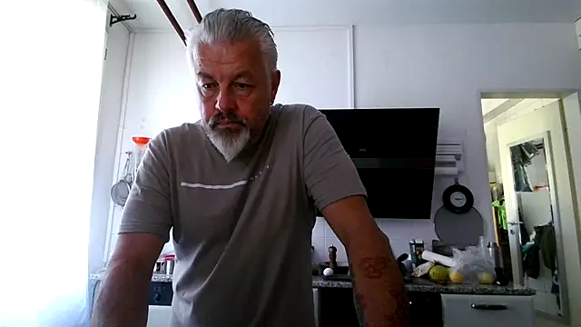 Berg Boy online show from June 27, 2026, 7:13 am