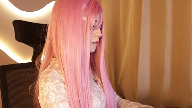 Snapshot of Miyuki_wolf chatting on March 3, 2026, 8:48 pm Miyuki wolf online show from March 3, 2026, 8:48 pm