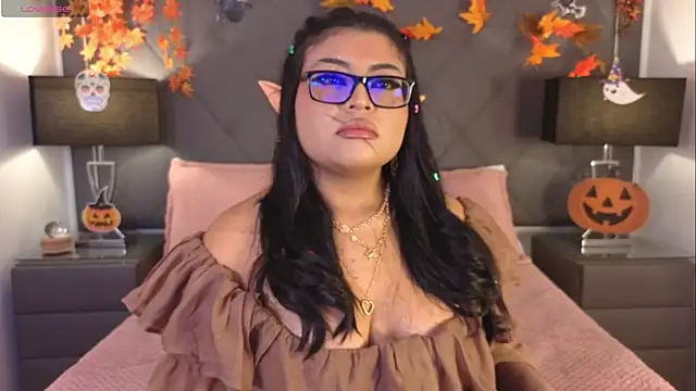 Snapshot of Alexa_Madisson chatting on October 30, 2025, 8:31 pm Alexa Madisson online show from October 30, 2025, 8:31 pm