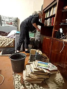 Snapshot of my_Kazka chatting on November 28, 2025, 4:31 pm my Kazka online show from November 28, 2025, 4:31 pm