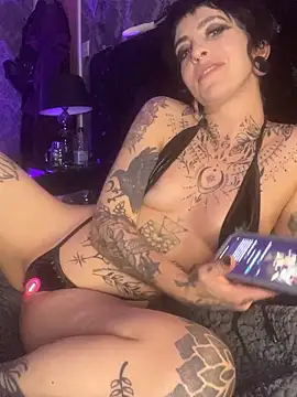 Snapshot of littleinkedblaise666 chatting on November 23, 2025, 6:30 pm littleinkedblaise666 online show from November 23, 2025, 6:30 pm