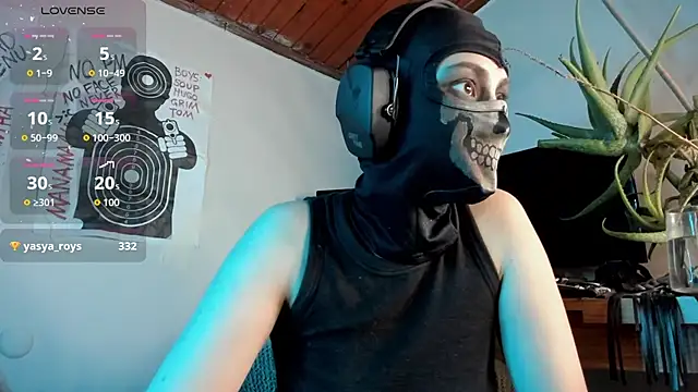 Snapshot of cos_operator chatting on September 14, 2025, 9:14 pm cos operator online show from September 14, 2025, 9:14 pm