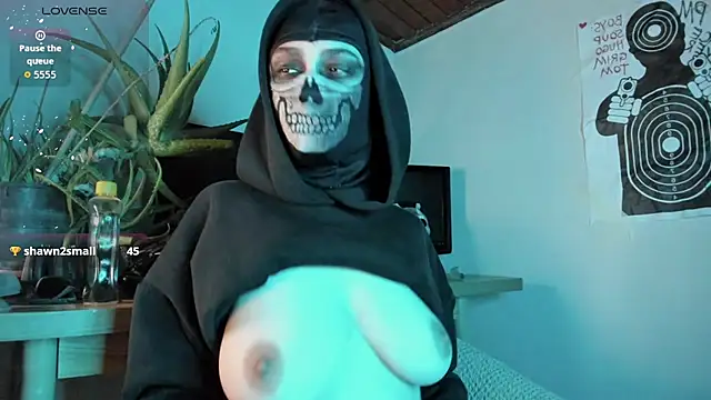 Snapshot of cos_operator chatting on September 26, 2025, 6:12 pm cos operator online show from September 26, 2025, 6:12 pm