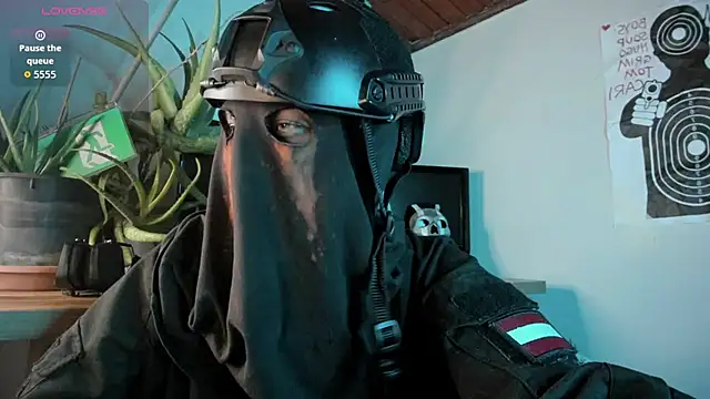 Snapshot of cos_operator chatting on September 27, 2025, 6:02 pm cos operator online show from September 27, 2025, 6:02 pm