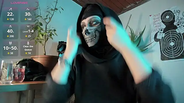 Snapshot of cos_operator chatting on October 5, 2025, 5:44 pm cos operator online show from October 5, 2025, 5:44 pm