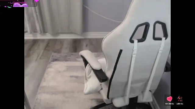 BellaStar84 online show from October 22, 2025, 12:49 pm