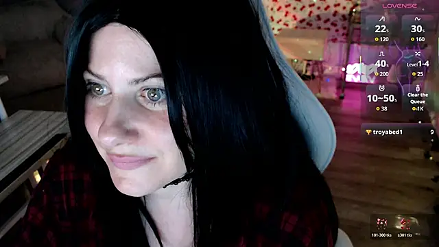 Snapshot of BellaStar84 chatting on June 2, 2026, 9:44 am BellaStar84 online show from June 2, 2026, 9:44 am