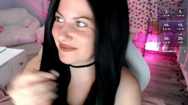 Snapshot of BellaStar84 chatting on July 17, 2026, 9:38 am BellaStar84 online show from July 17, 2026, 9:38 am