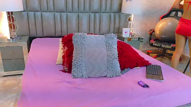 CamilaJohnston online show from February 14, 2026, 10:17 pm