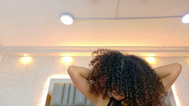 Snapshot of CamilaJohnston chatting on May 7, 2026, 4:45 pm CamilaJohnston online show from May 7, 2026, 4:45 pm