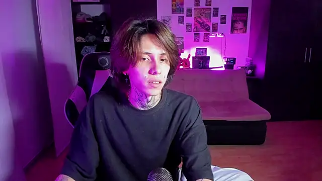 xIce Boy online show from April 24, 2026, 12:57 am