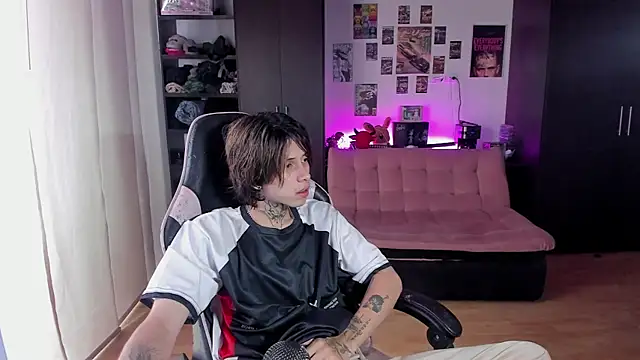 xIce Boy online show from April 28, 2026, 9:20 pm