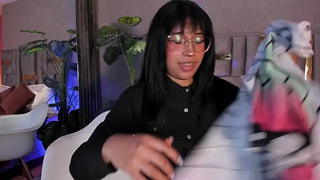 Karin Ks online show from June 30, 2026, 3:07 am