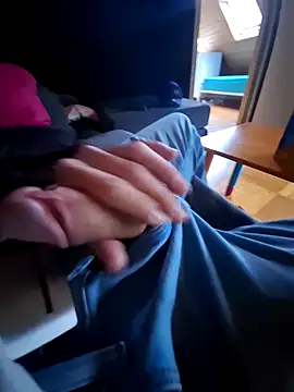 Snapshot of svenpfeifer chatting on March 20, 2025, 4:20 pm svenpfeifer online show from March 20, 2025, 4:20 pm