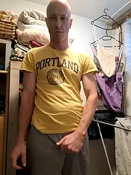 Snapshot of svenpfeifer chatting on September 14, 2025, 1:32 pm svenpfeifer online show from September 14, 2025, 1:32 pm