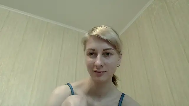 Snapshot of _Black-Panther_ chatting on May 11, 2026, 2:45 pm Black-Panther online show from May 11, 2026, 2:45 pm