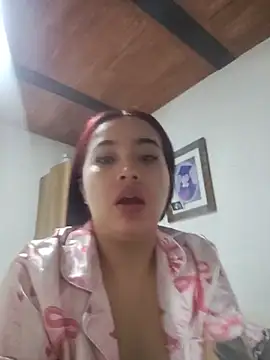 MelinaCruz online show from July 17, 2026, 3:02 am