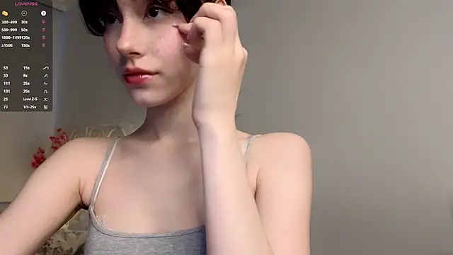 Snapshot of glamourr chatting on May 24, 2026, 10:53 am glamourr online show from May 24, 2026, 10:53 am