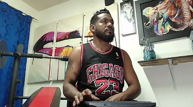 BladeFoxxx1 online show from March 13, 2025, 4:12 pm