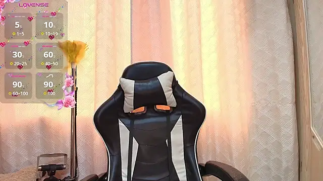 nataliaesmith 24 online show from January 14, 2026, 9:09 pm