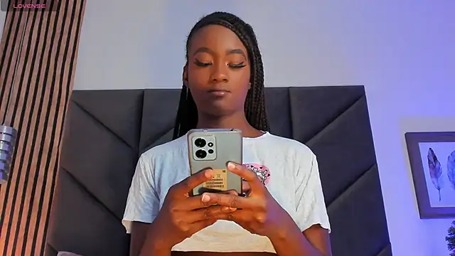 Snapshot of Kendallross28 chatting on September 16, 2025, 1:56 pm Kendallross28 online show from September 16, 2025, 1:56 pm