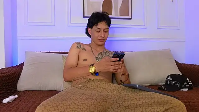 Snapshot of Stone_grey1_ chatting on July 30, 2026, 2:54 am Stone grey1 online show from July 30, 2026, 2:54 am