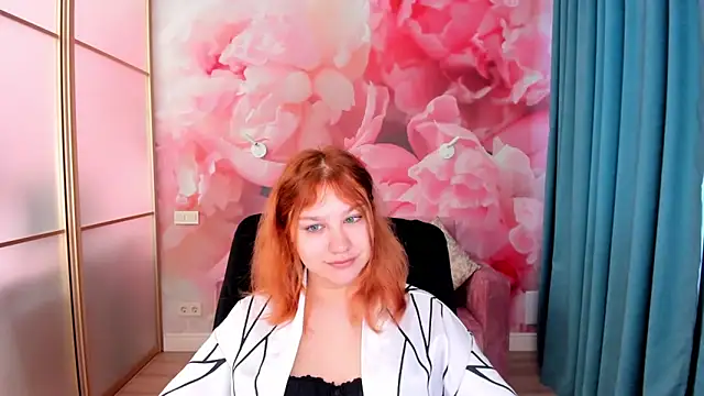 AngelinaLow online show from March 29, 2026, 5:40 am
