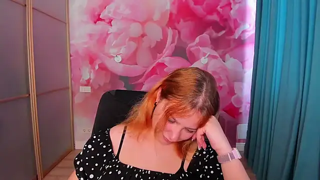 Snapshot of AngelinaLow chatting on May 26, 2026, 11:28 am AngelinaLow online show from May 26, 2026, 11:28 am