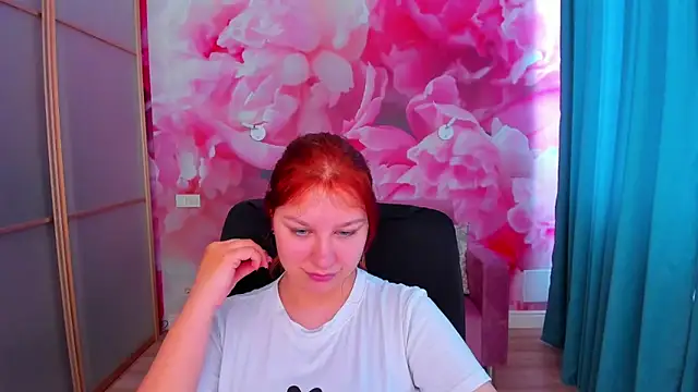 Snapshot of AngelinaLow chatting on May 30, 2026, 11:29 am AngelinaLow online show from May 30, 2026, 11:29 am