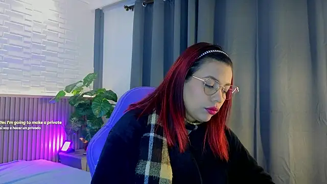 Snapshot of TiffanyWalk chatting on October 11, 2025, 10:58 am TiffanyWalk online show from October 11, 2025, 10:58 am