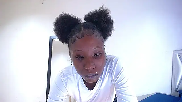 Snapshot of goldenn_ass1 chatting on October 8, 2025, 3:04 am goldenn ass1 online show from October 8, 2025, 3:04 am