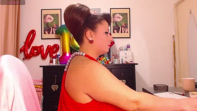 Snapshot of passionforkiss chatting on April 1, 2026, 8:39 pm passionforkiss online show from April 1, 2026, 8:39 pm