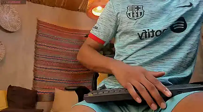 Snapshot of LiamByrne chatting on March 21, 2025, 6:49 am LiamByrne online show from March 21, 2025, 6:49 am