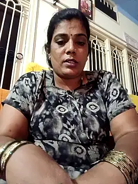 Snapshot of kissmetha chatting on May 4, 2026, 8:05 pm kissmetha online show from May 4, 2026, 8:05 pm