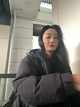 linger-23 online show from March 16, 2026, 5:35 am