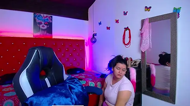 kriss sweetboobs10 online show from November 25, 2025, 12:05 pm