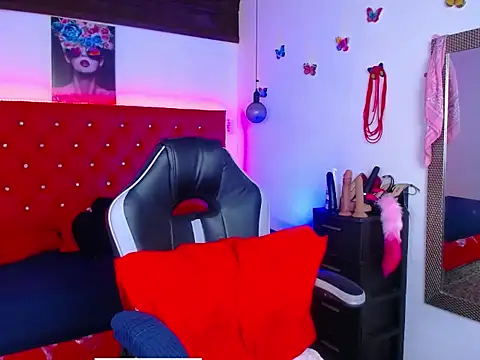 kriss sweetboobs10 online show from December 2, 2025, 12:21 pm