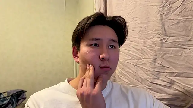 Snapshot of aliktasty chatting on December 3, 2025, 4:05 pm aliktasty online show from December 3, 2025, 4:05 pm