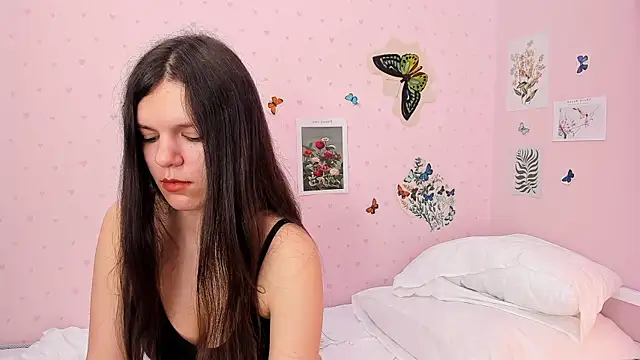 DevonaGrooms online show from March 18, 2025, 9:42 am