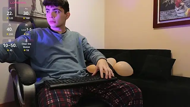 lukeboyce33 online show from February 8, 2026, 1:42 am