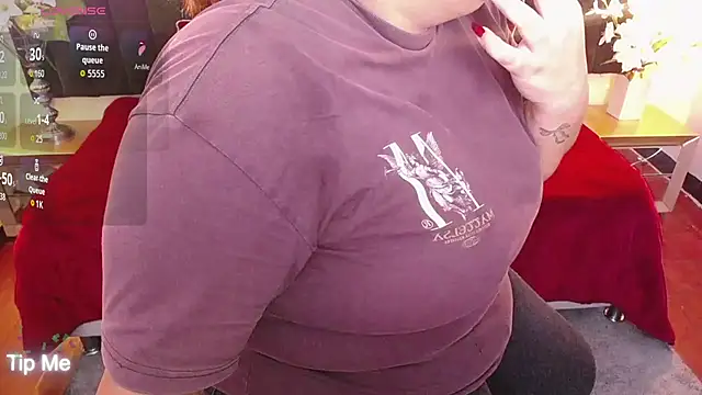 Snapshot of ailyn_maury chatting on June 17, 2026, 1:34 pm ailyn maury online show from June 17, 2026, 1:34 pm