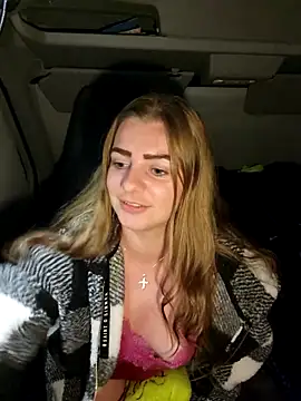 Snapshot of Amesthyst_destiny chatting on September 27, 2025, 9:09 pm Amesthyst destiny online show from September 27, 2025, 9:09 pm