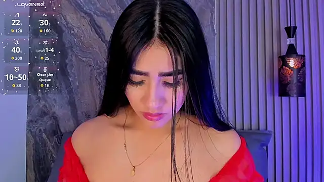 Snapshot of MiaScott5 chatting on September 18, 2025, 3:30 am MiaScott5 online show from September 18, 2025, 3:30 am