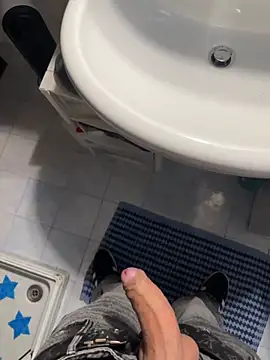 Snapshot of impaolo20 chatting on February 5, 2026, 4:00 pm impaolo20 online show from February 5, 2026, 4:00 pm