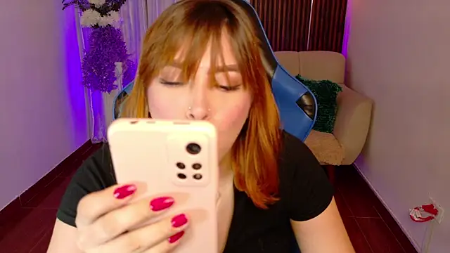 karla hill 28 online show from June 14, 2026, 12:08 am