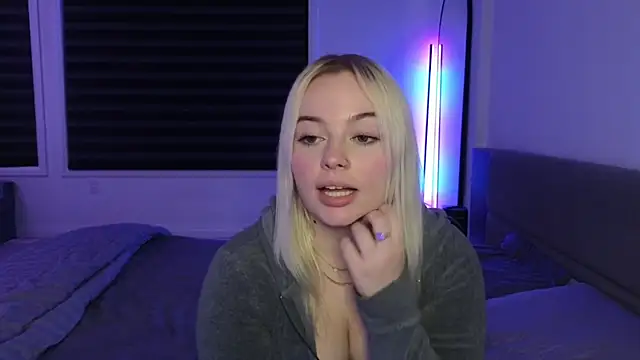 margot robbie7 online show from November 17, 2025, 11:32 pm