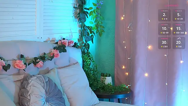 EvaMossi online show from September 18, 2025, 5:42 am