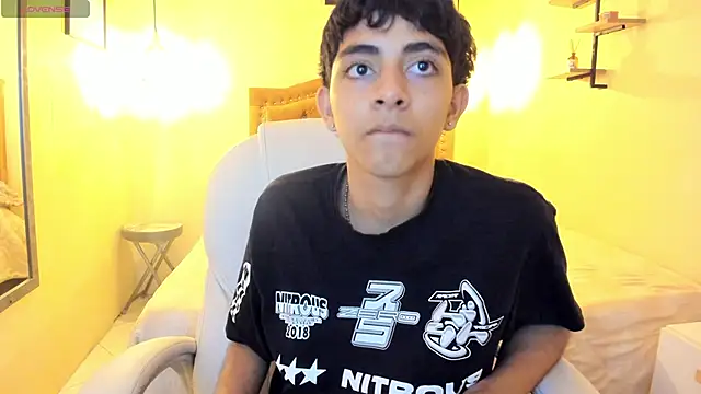 Matty Sparkk online show from March 21, 2025, 1:23 pm