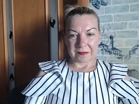 Lillia Ray online show from June 27, 2026, 12:22 pm
