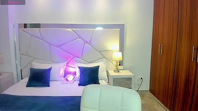 Snapshot of Danaa_Rouse chatting on September 30, 2025, 7:19 pm Danaa Rouse online show from September 30, 2025, 7:19 pm